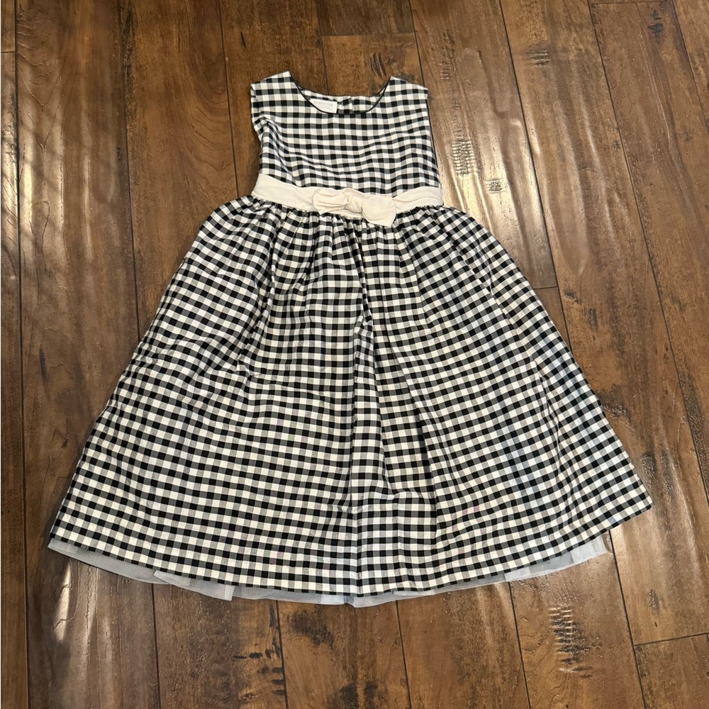 Girls 4 silk dress, “perfectly dressed” brand. Black and white